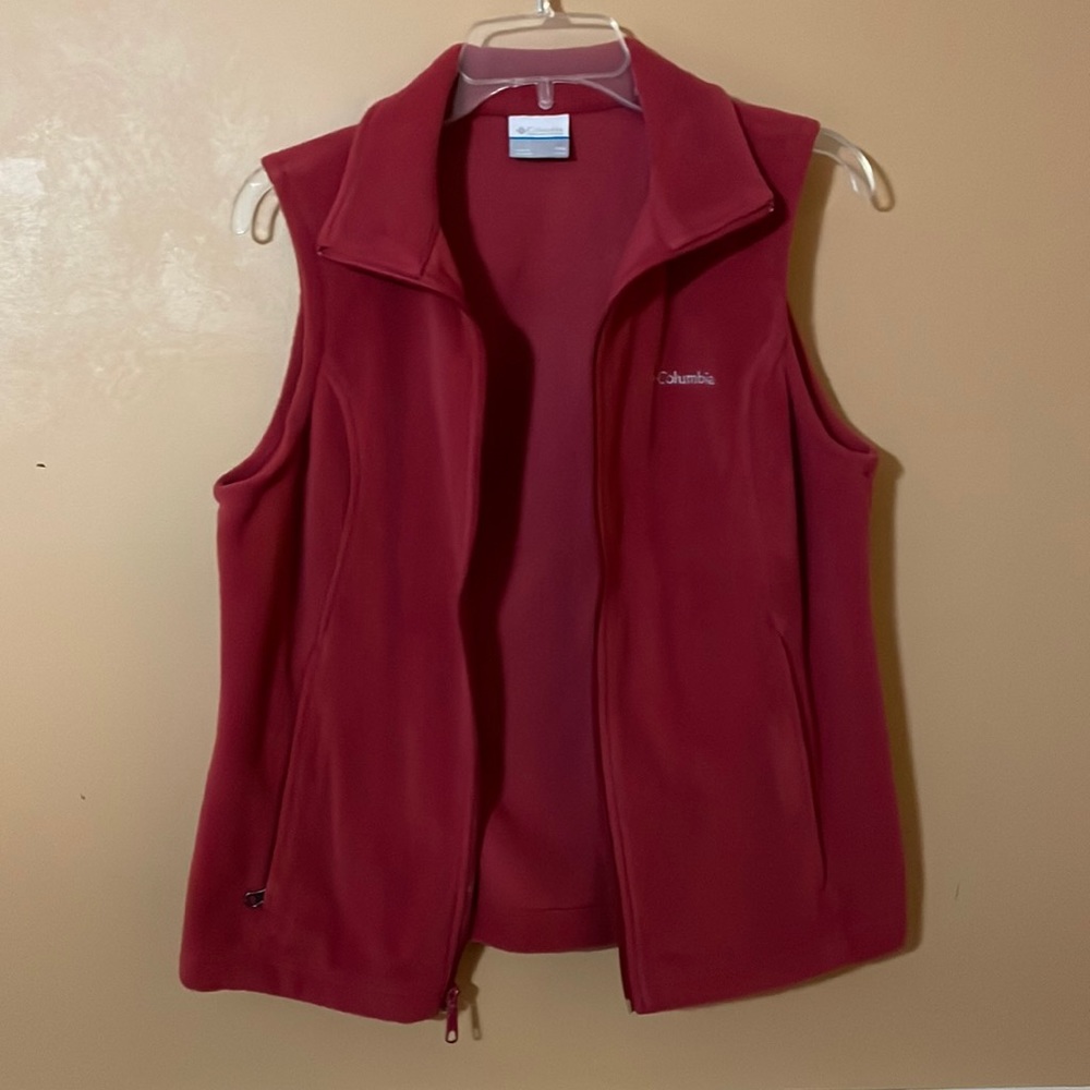 Columbia vest